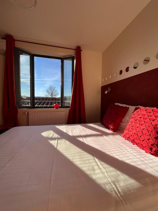 Le Vinois Hotell Caillac Eksteriør bilde